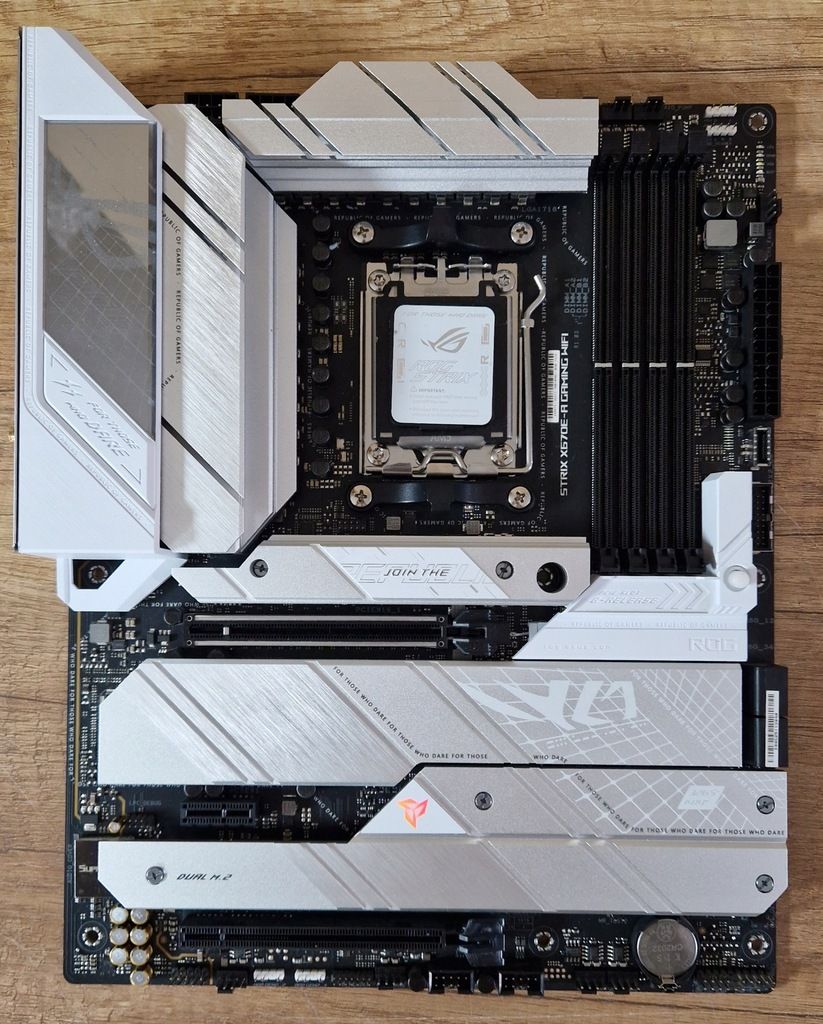 Płyta Główna ASUS ROG Strix X670E-A Gaming WiFi AM5 DDR5