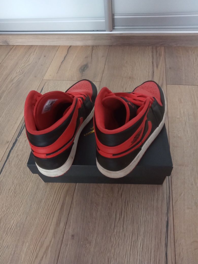 Buty wysokie Nike Jordan 1