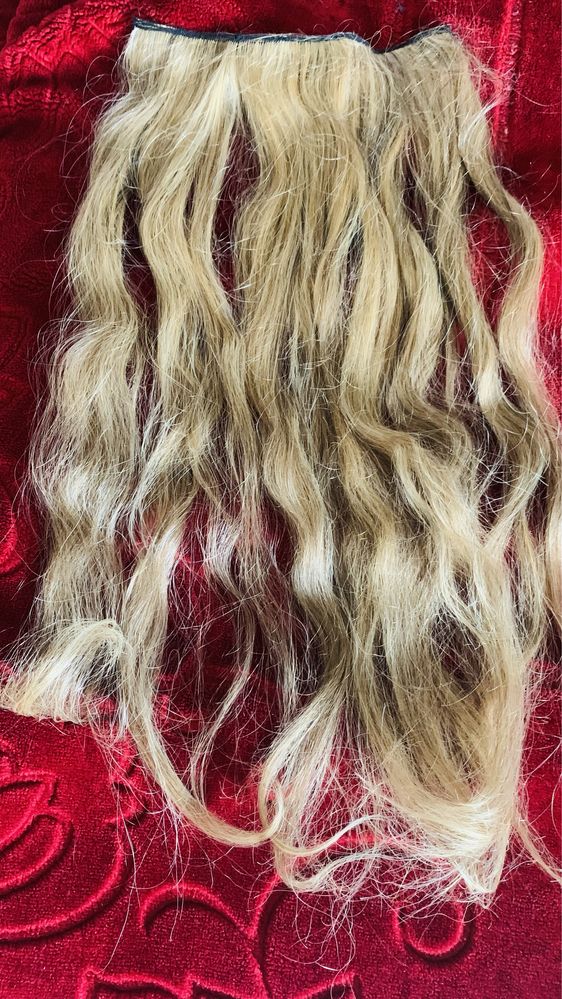 Cabelo humano loiro de otima qualidade