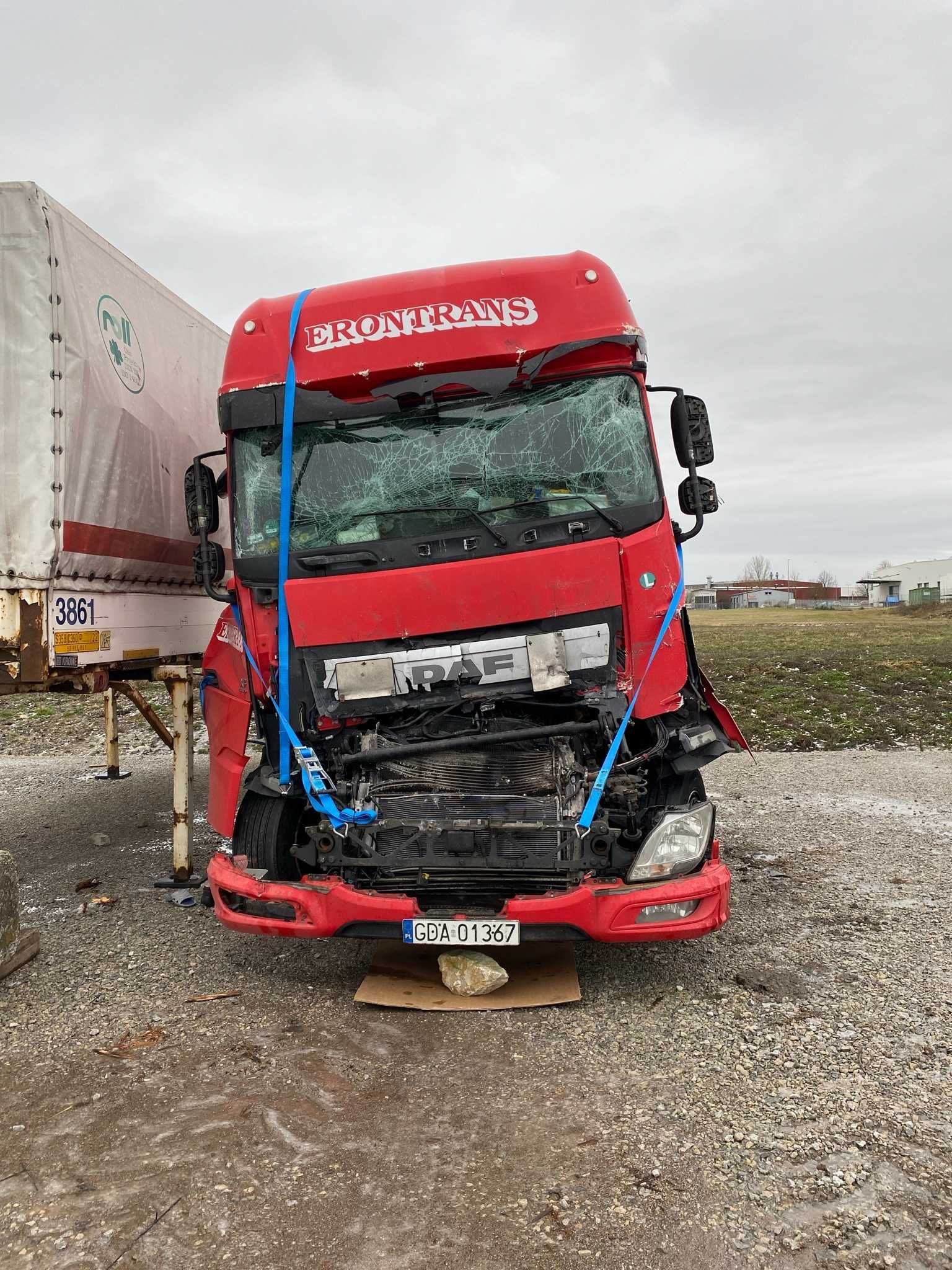 Daf xf 460 do sprzedania po wypadku