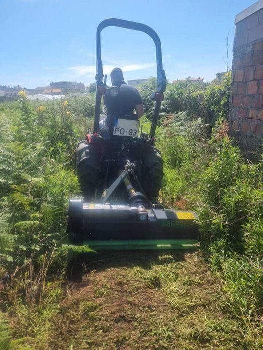 Triturador de Martelos de 95 cm para mini trator - Novo