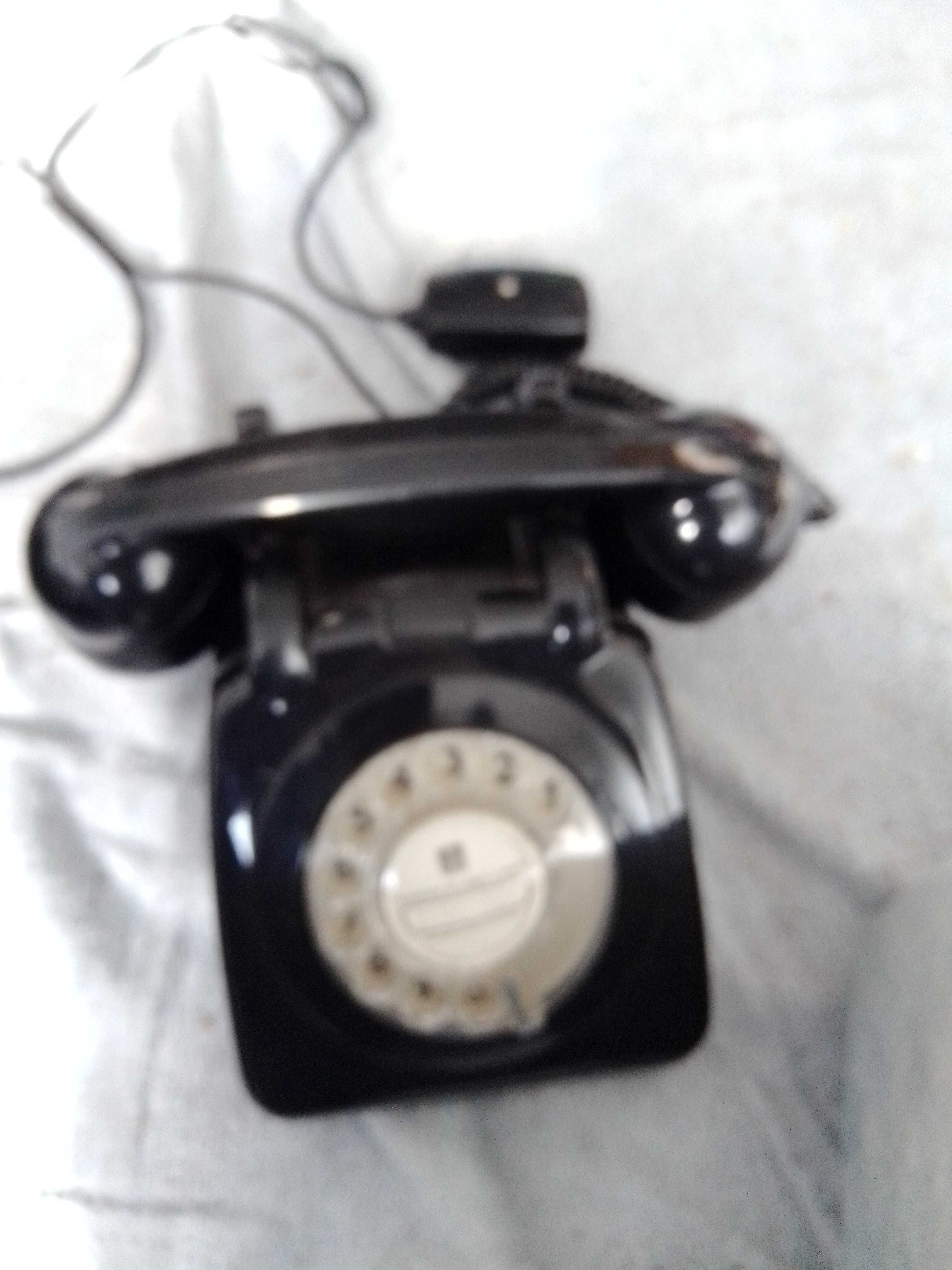 telefone antigo preto