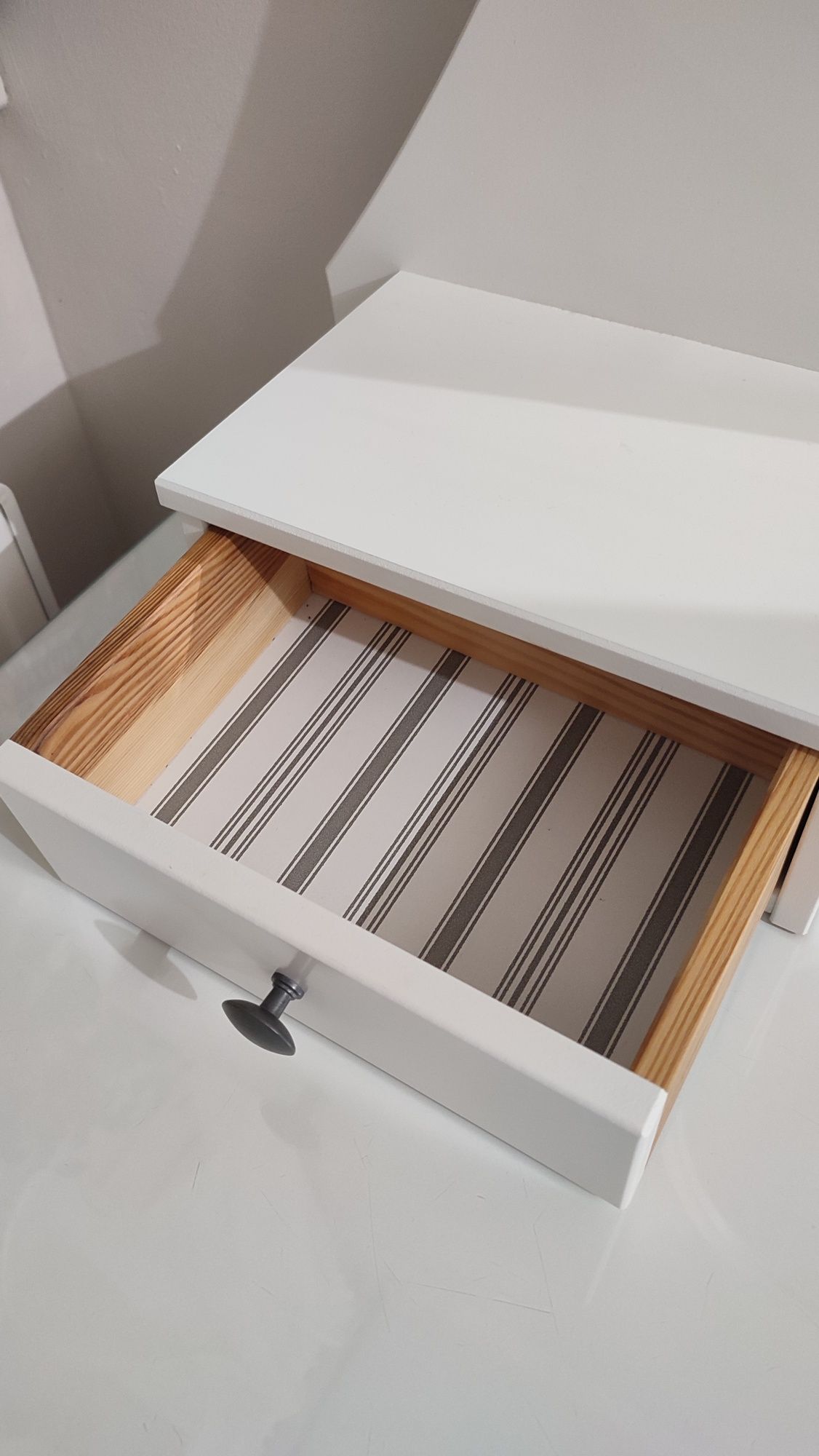 Toaletka biała Ikea Hemnes