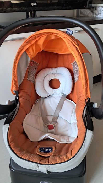 Carrinho trio bebé Chicco