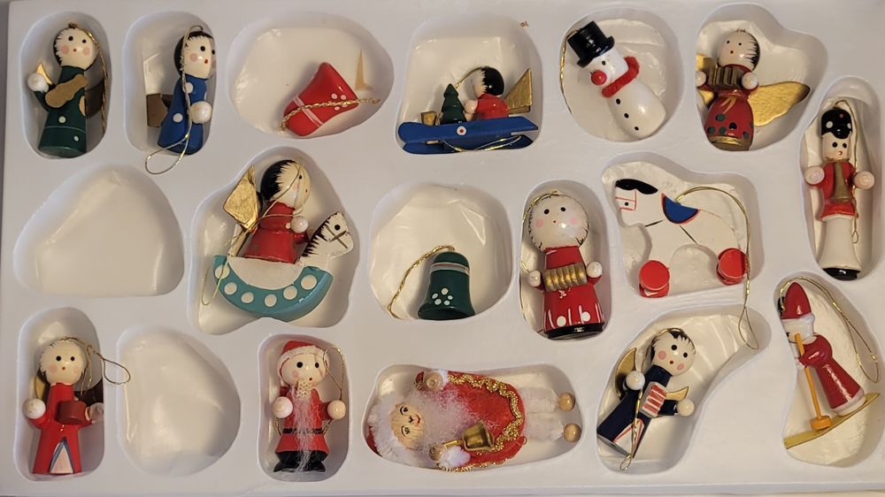 Drewniane ozdoby na choinkę