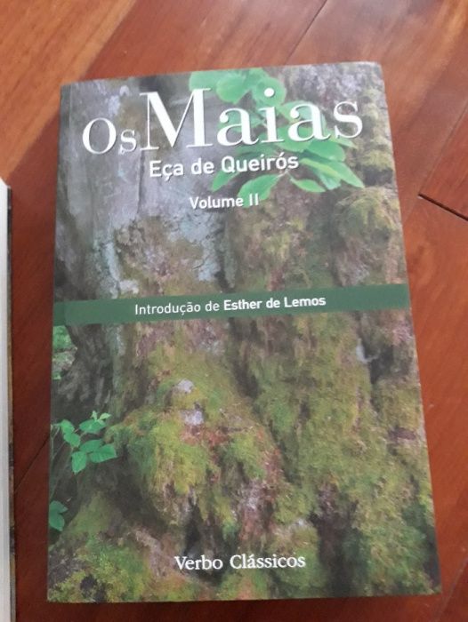 Livro "Os Maias" de Eça de Queirós - em dois volumes