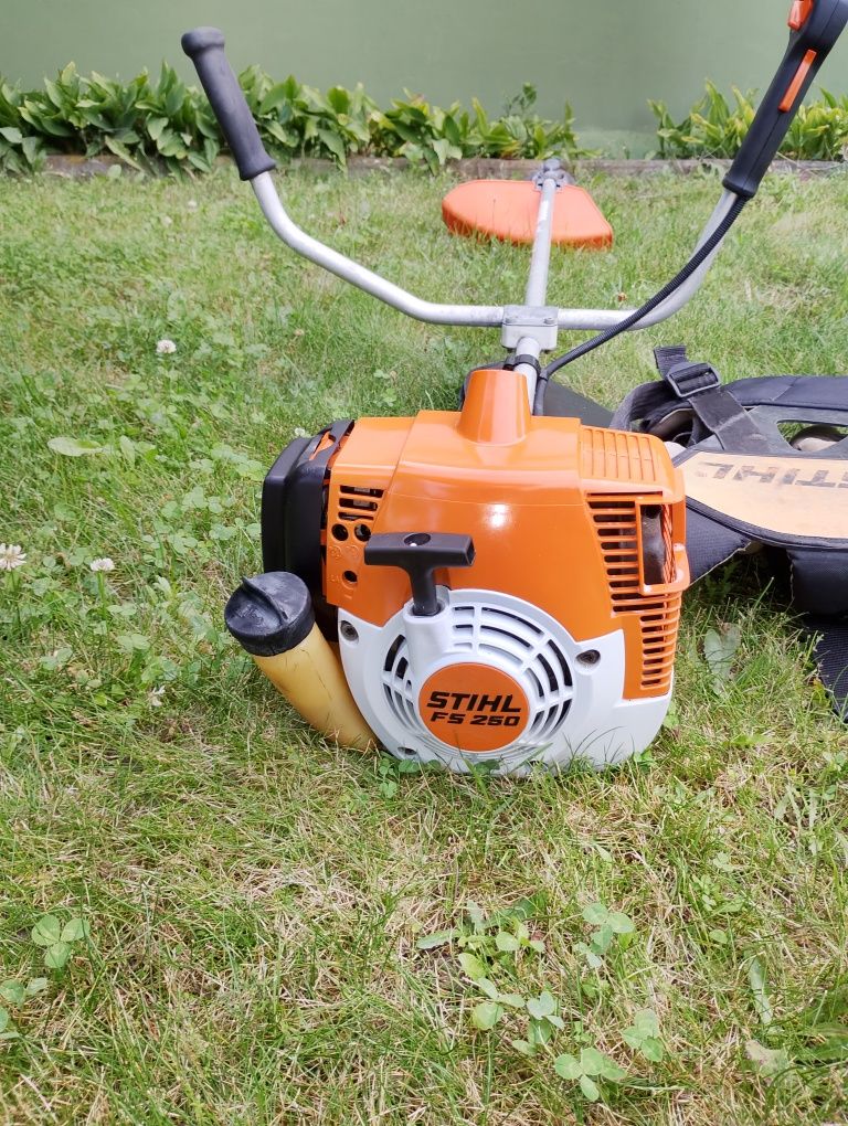 Stihl FS 250 kosa szelki