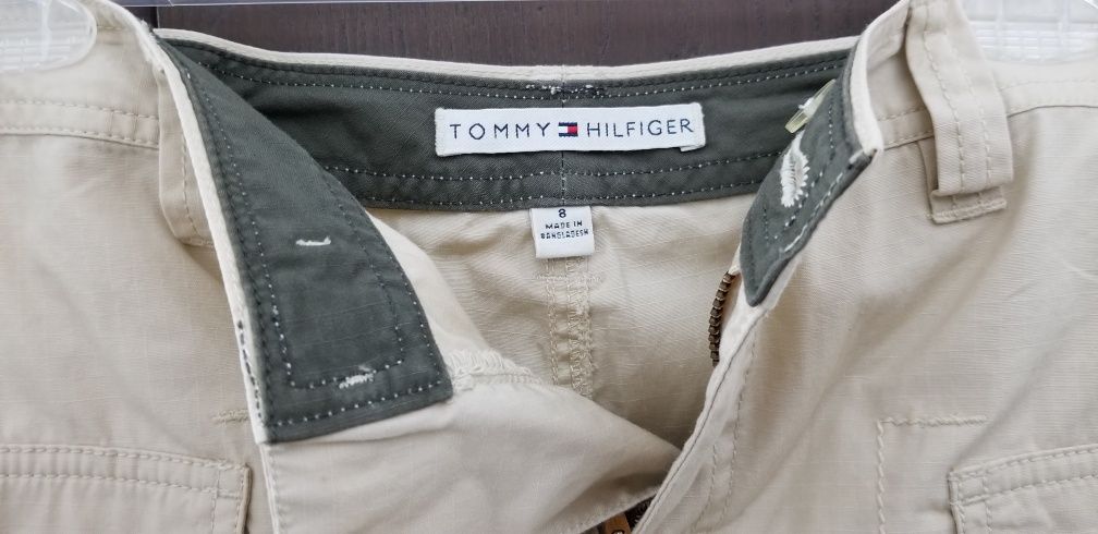 Oryginalna Tommy Hilfiger spódniczka z USA