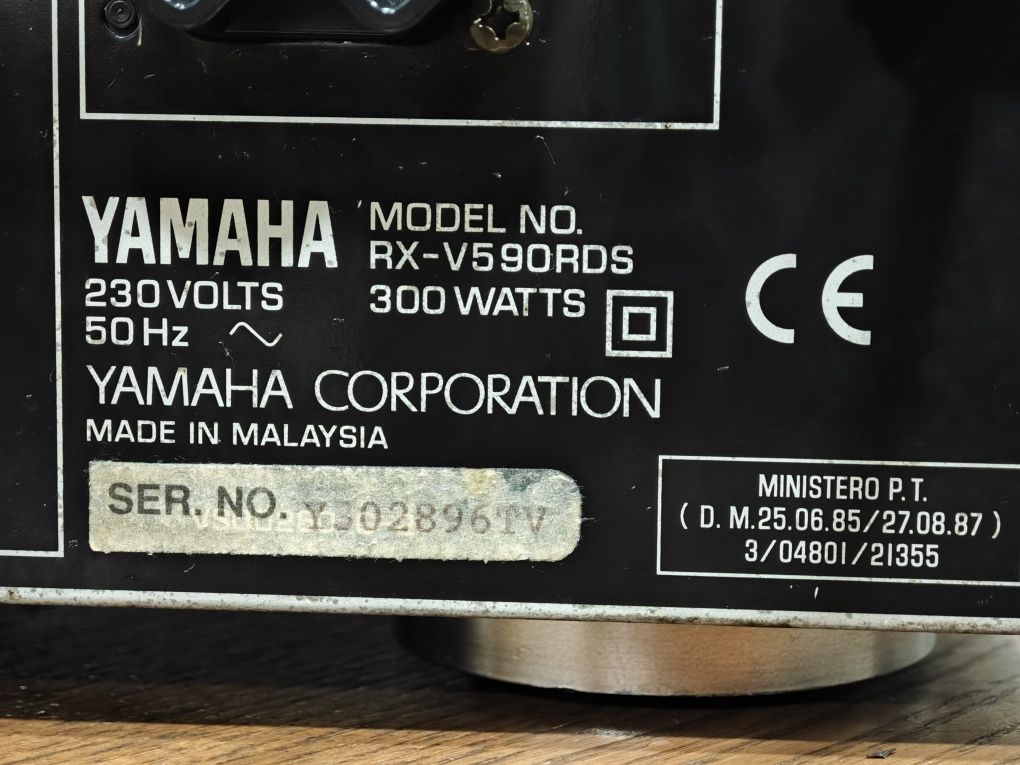 Amplificador Yamaha RX-V590RDS 300W