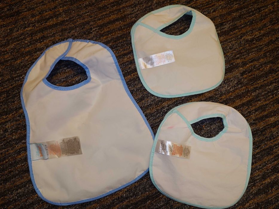 3 x śliniak z ceratką / 2 x Primark + 1 x Disney Baby