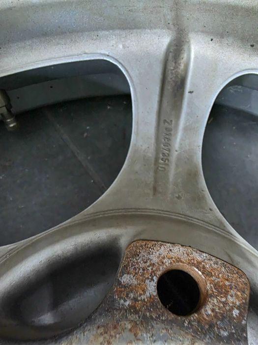 Jantes 17 4x100 com Pneus 205 / 40 / R17