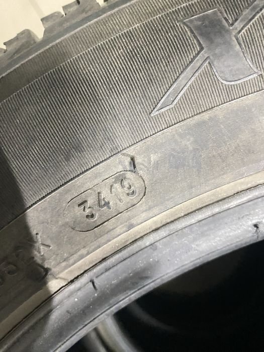 Шини зимові Michelin x-ice 215/55/r17 в чудовому стані