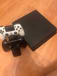 PlayStation 4 Slim + 2 pady – stan bardzo dobry
