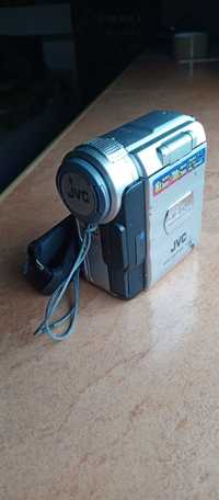 Kamera na kasety JVC bez baterii i ładowarki