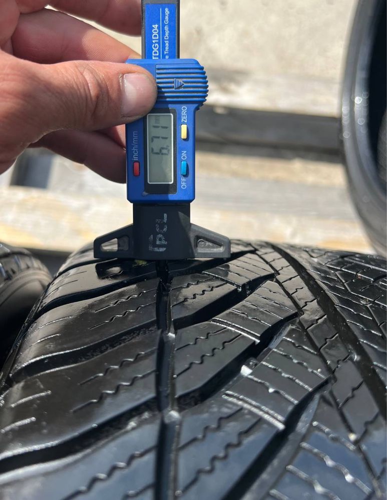 Шины б у 245/45R18 GOODYEAR ULTRA GRIP 8 ранфлет