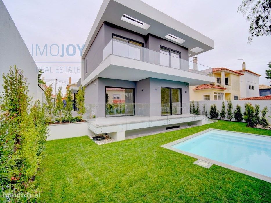 Moradia T4 a Estrear com Jardim e Piscina na Aldeia de Juzo