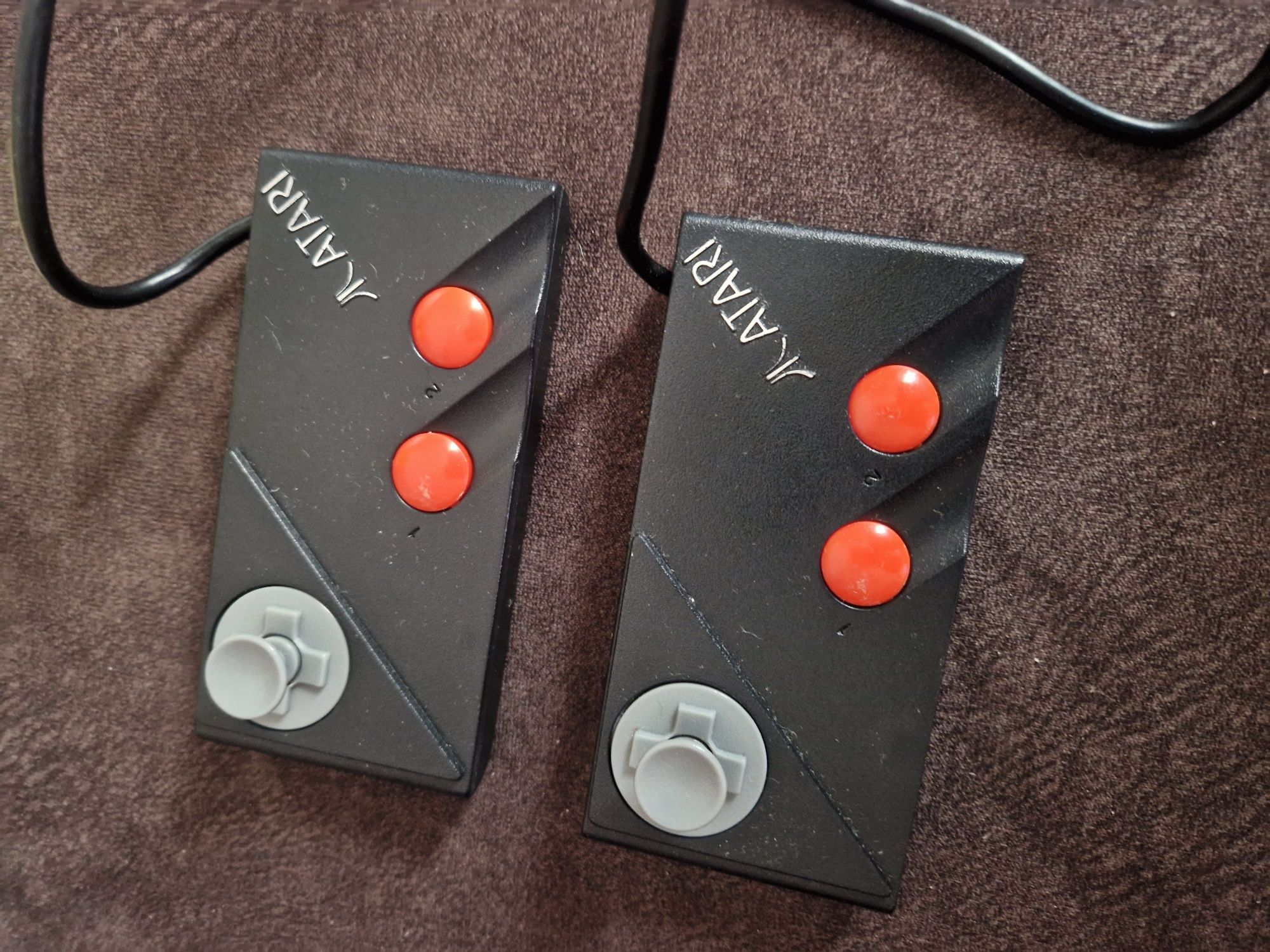 Konsola Atari 2600 + Gry + 2 pady + Oryginalne opakowanie