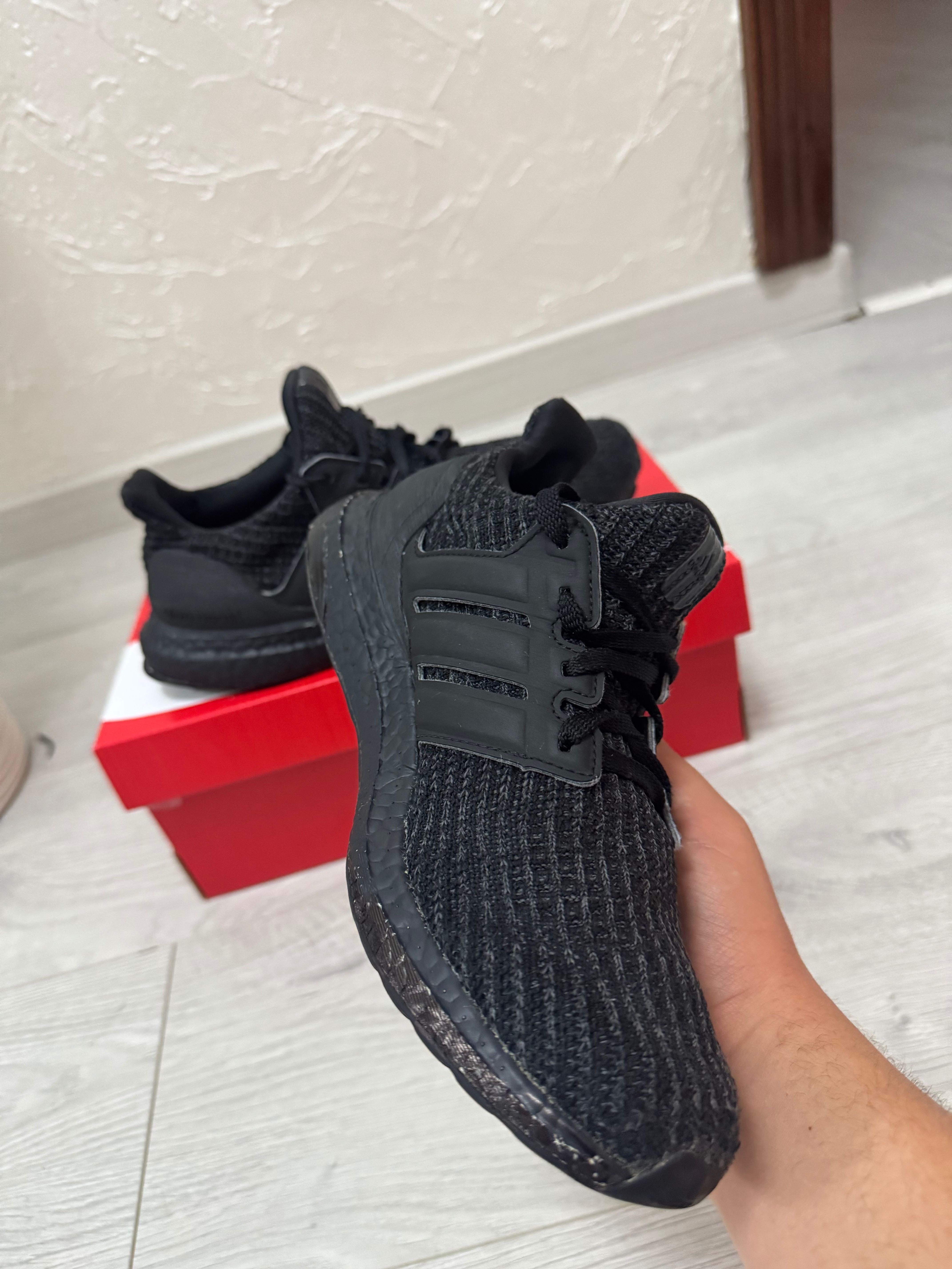 Adidas Ultraboost 4.0 DNA Performance