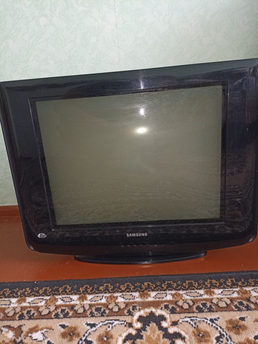 Телевізор самсунг