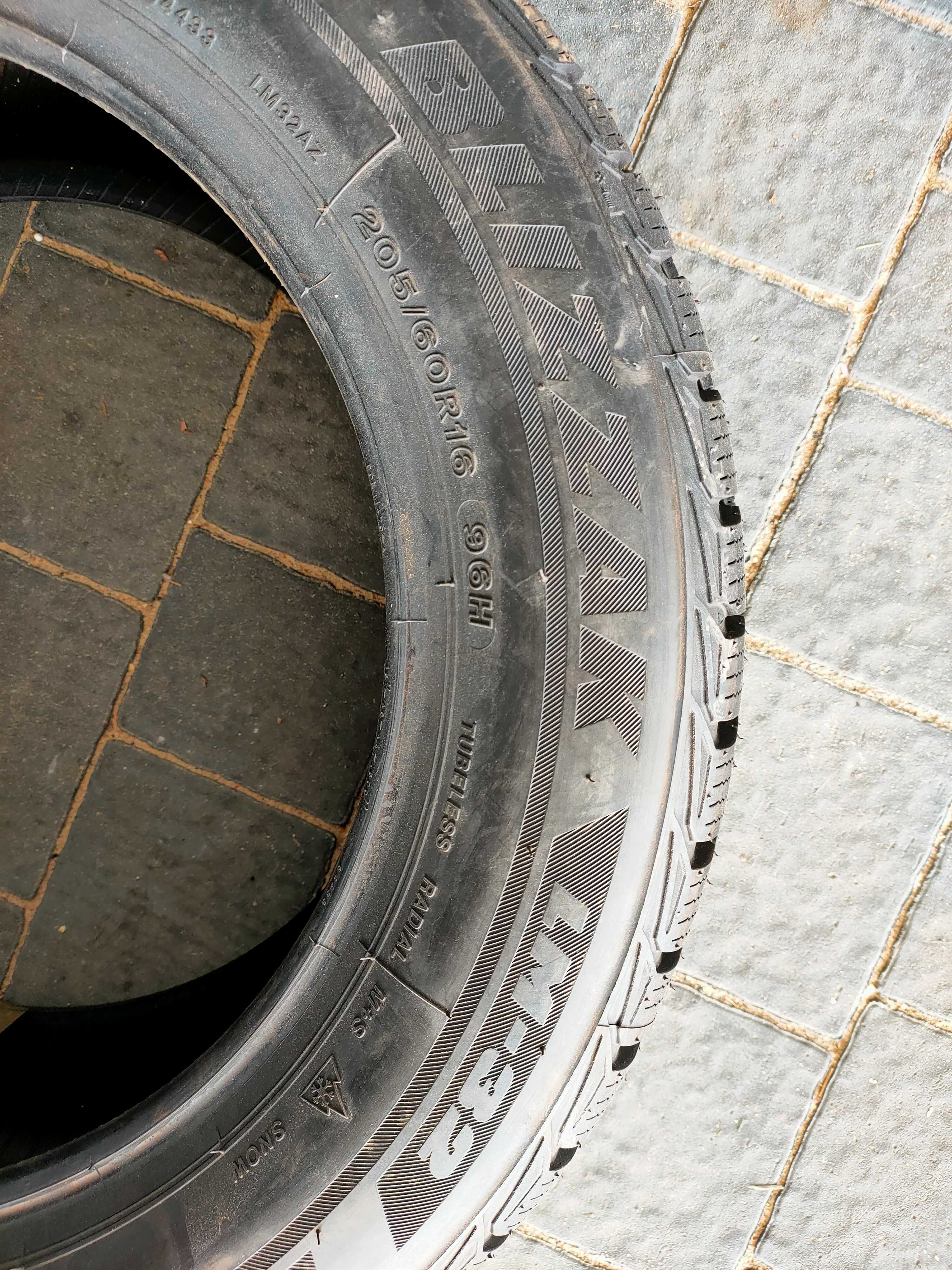 Opona Bridgestone Blizzak LM-32 205/60/16 96H HP253