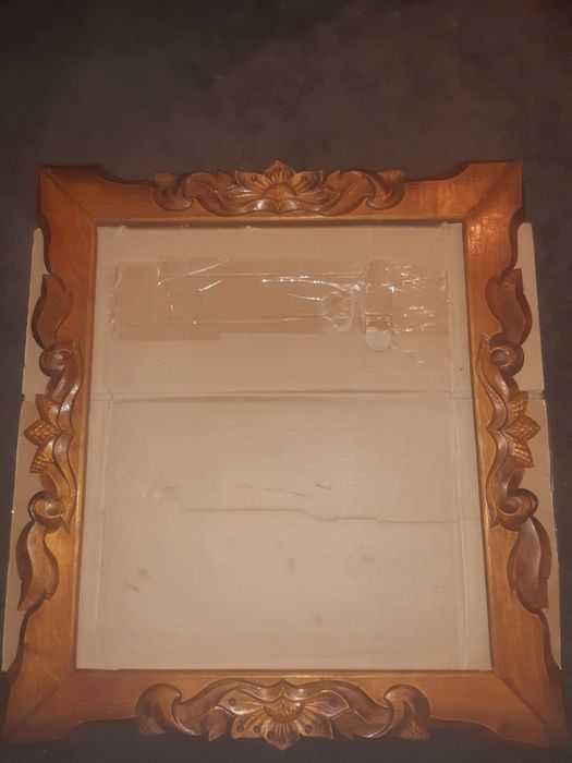 Різна рама з дерева