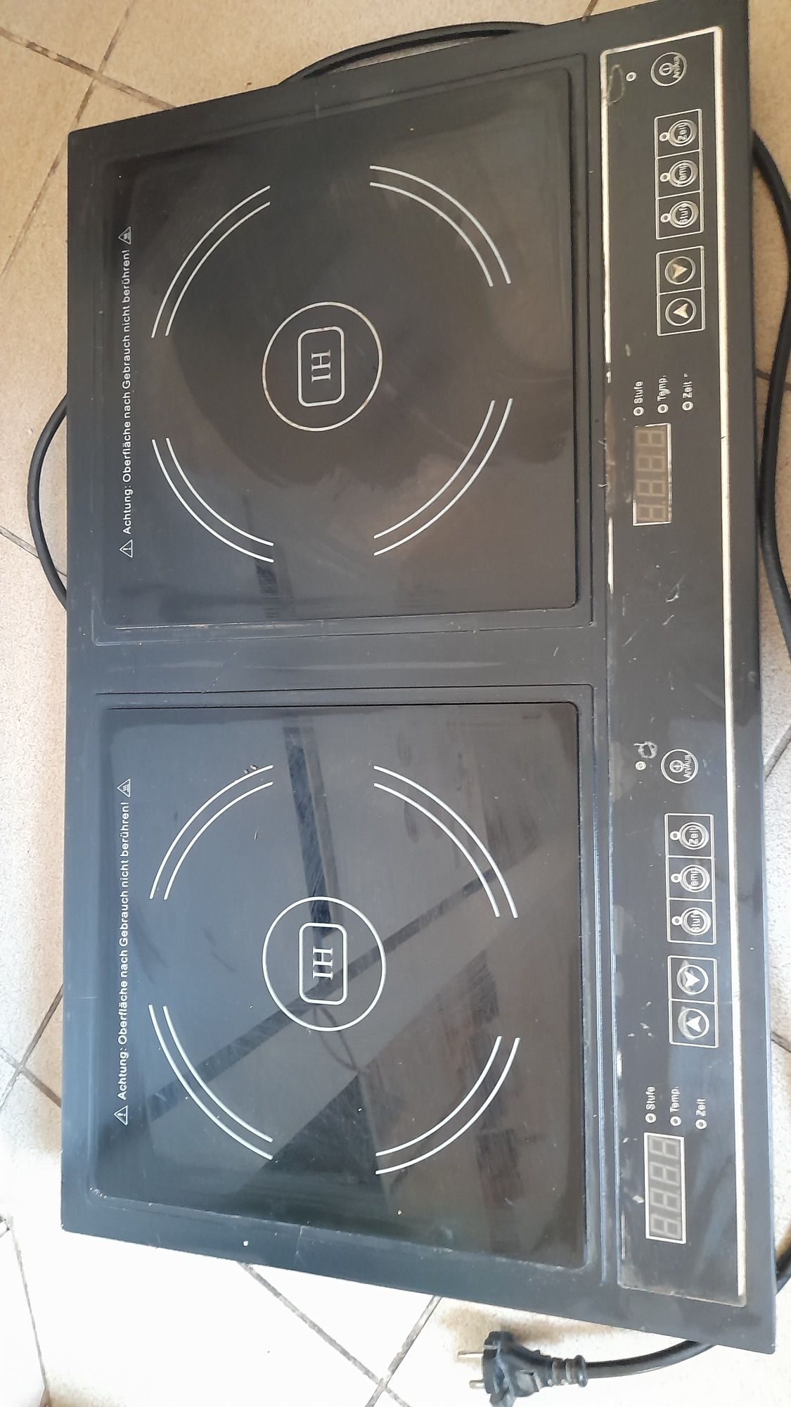 Podwójna  płyta  indukcyjna   WELBILD * Model nr.BT - 310 A .*
