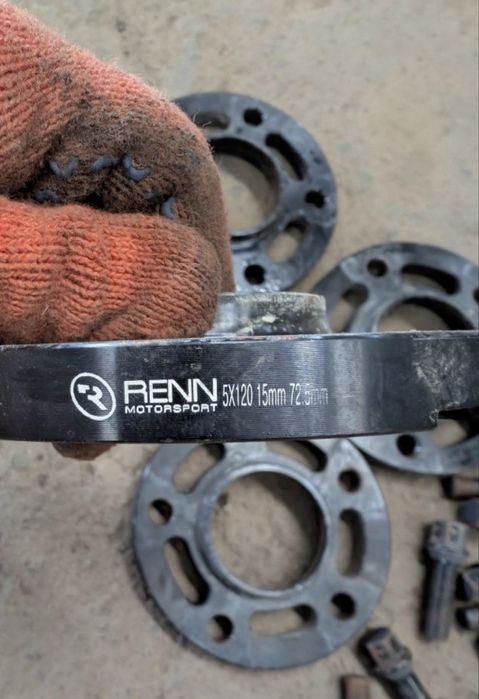 Проставки 5 120 15mm цо 72.5з болтами