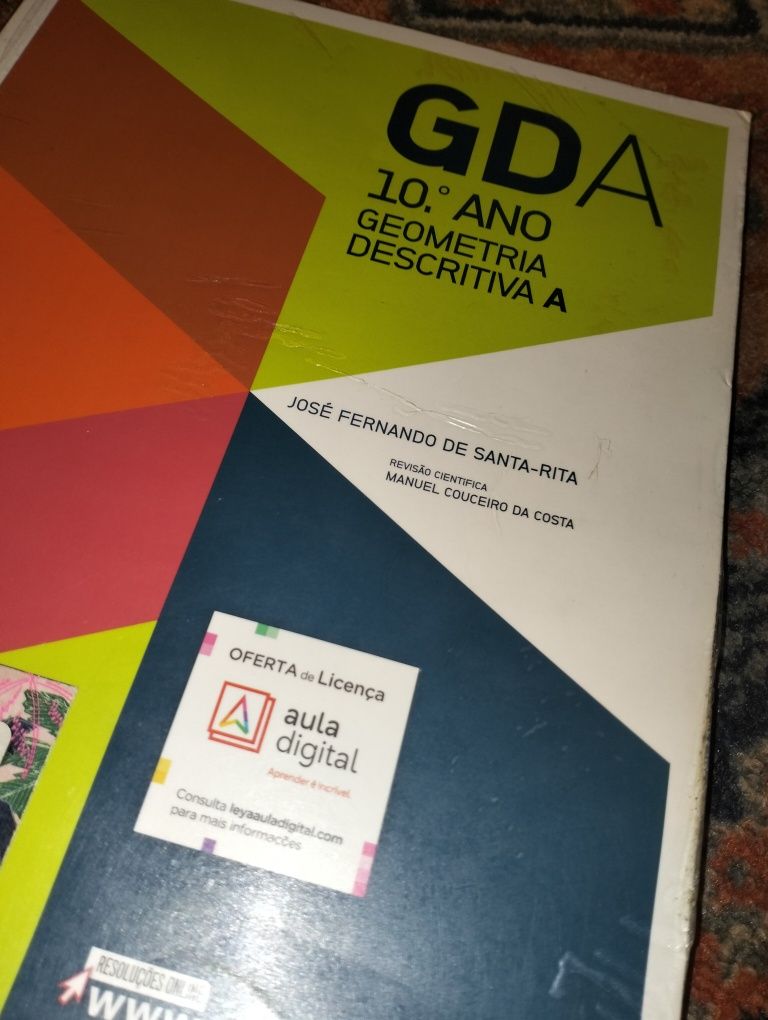 Manuais e Livros de exercícios de geometria descritiva A - 10/11° anos