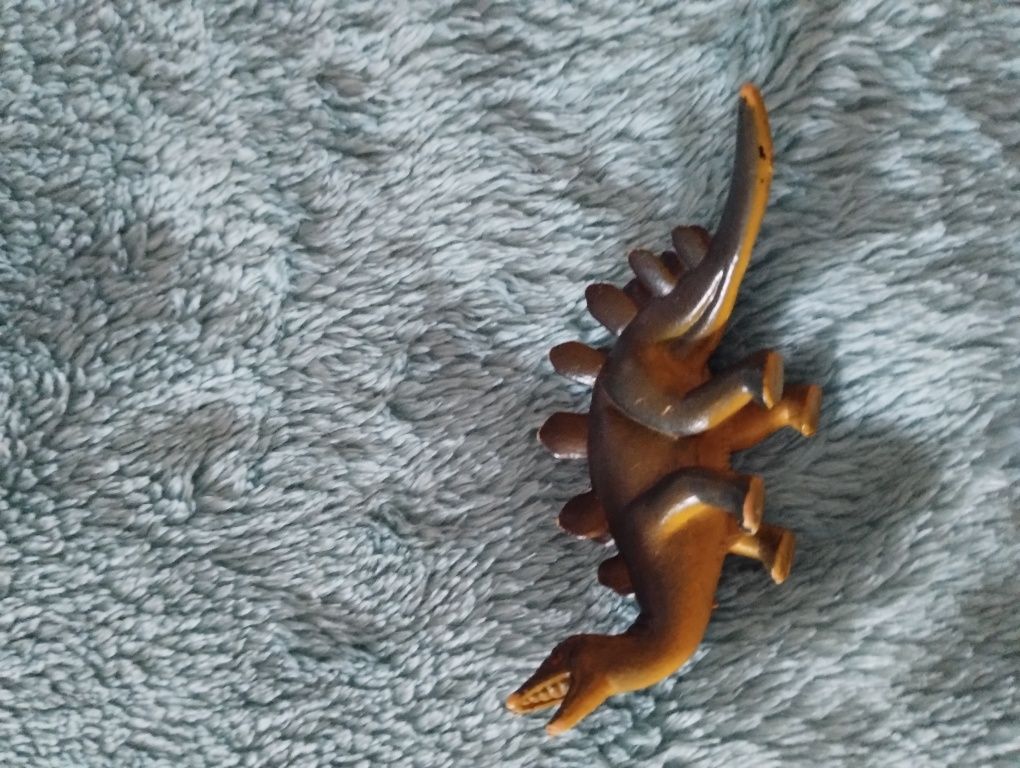 Dinozaury figurki