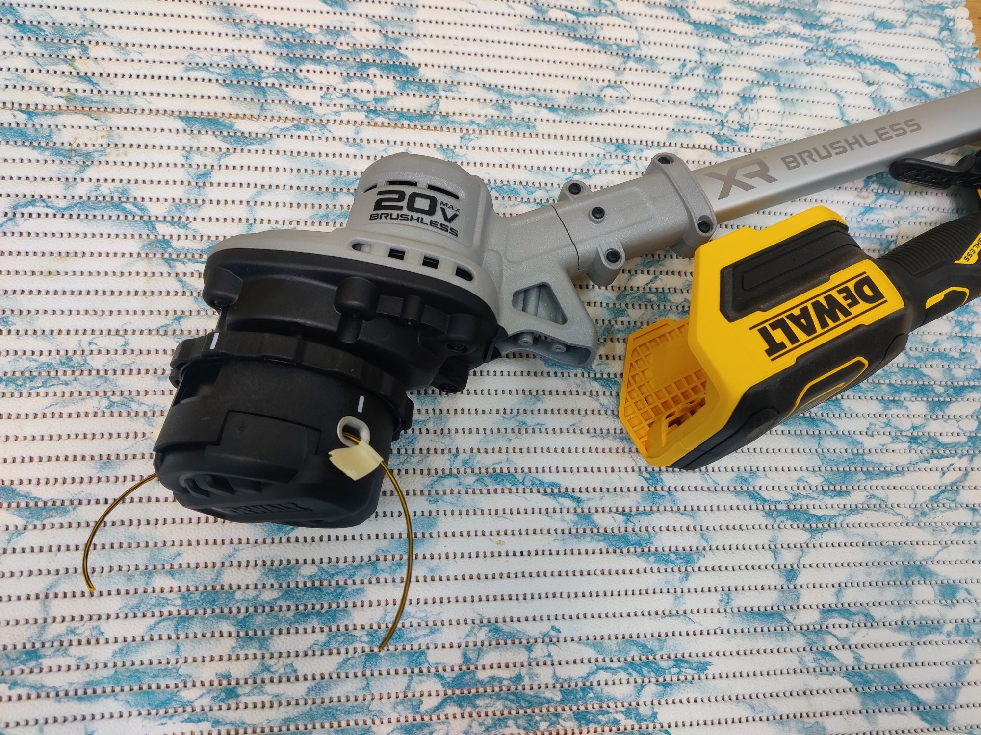 Акумуляторний тример DeWalt DCST 922 XR. 20V Max. Brushless. Триммер.