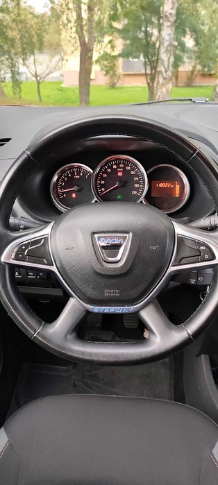 Dacia Lodgy 1.6 SL TECHROAD 7 os PL pierwszy właściciel bez wypadkowy