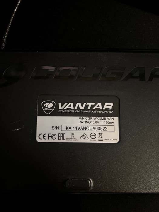 Ігрова Радужна клавіатура Cougar vantar