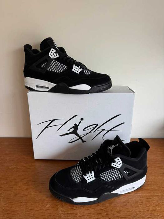 Buty meskie Mokasyny Jordan_4_Retro_White_Thunder R.42