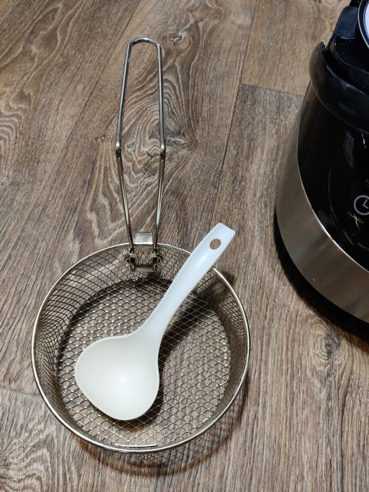 REDMOND RMC-M90 робоча, недорога