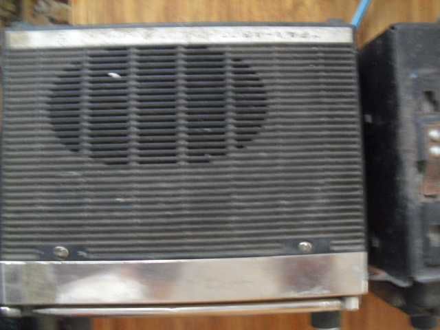 радіо штатне в автомобілі СРСР.