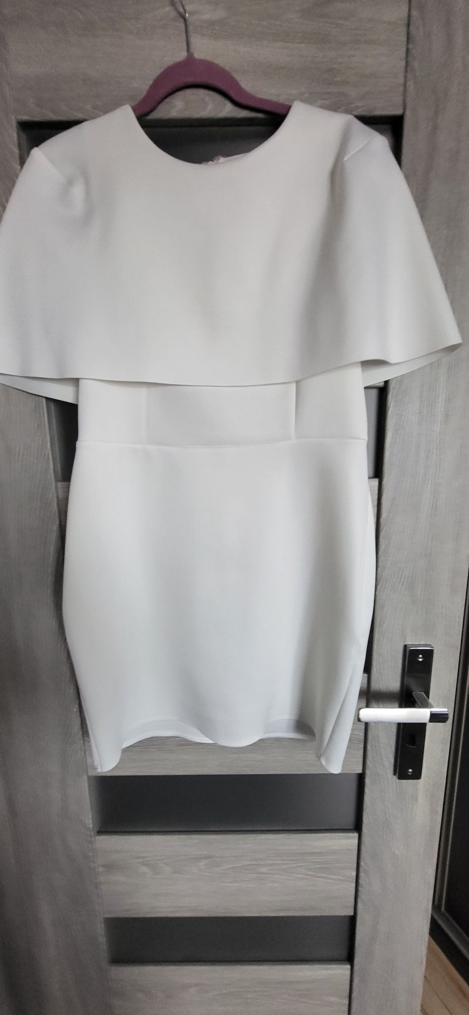 Sukienka firmy ASOS rozmiar z metki 44