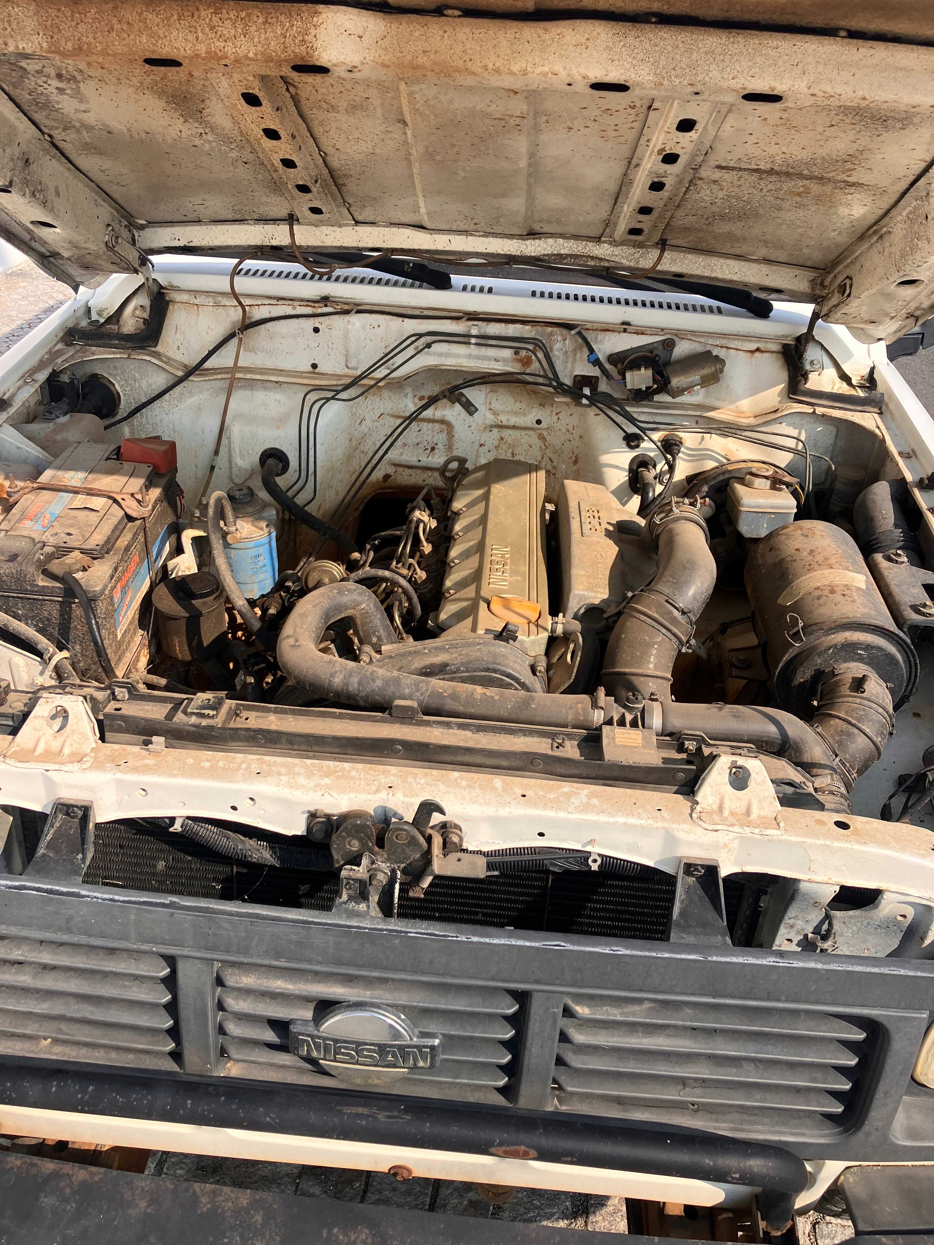 Nissan Patrol 260, 2.8 atm, 3 lugares, comercial