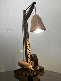 Лампа настільна дерев'яна "Кран поворотний з абажуром"