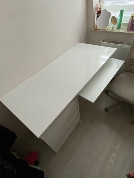 Biurko młodzieżowe