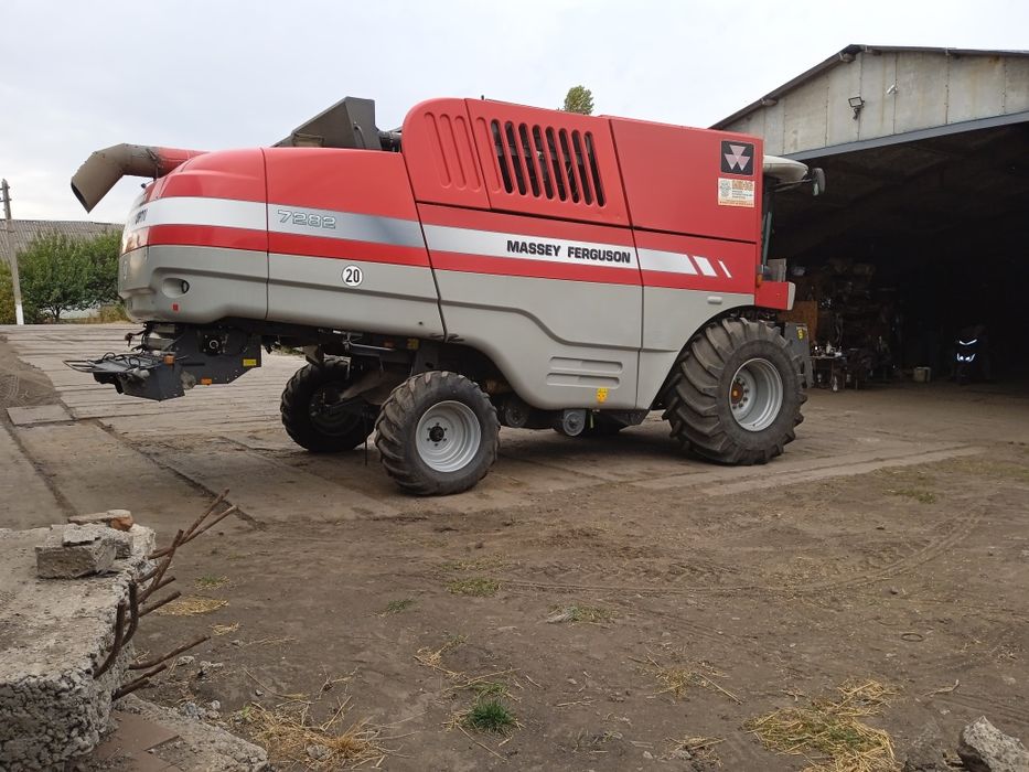 Продам комбайн Massey Ferguson