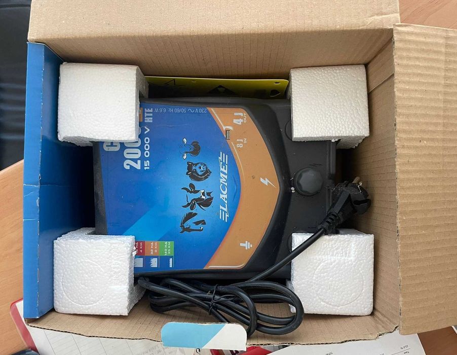 Eletrificador Clos 2000-4 LACMÉ Alta Performance para Cercas Elétricas