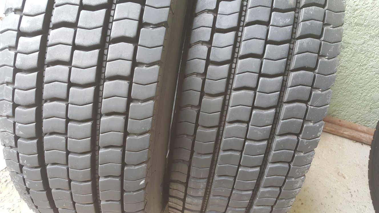 305/70R19.5 CONTINENTAL HDR 2шт шины Ведущие Тяга Всесизонные МАН