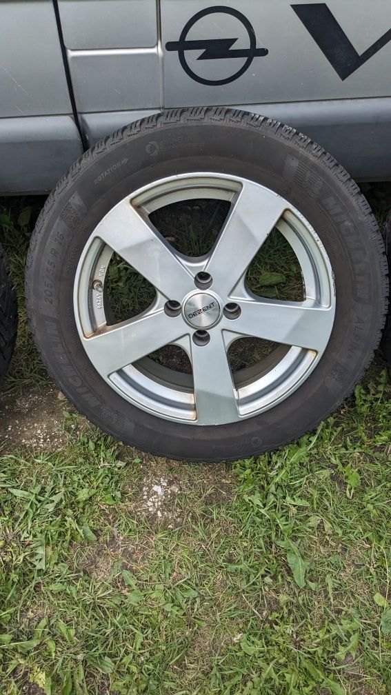 Alufelgi felg Dezent i 4x98 opony 205/55/16 Zima