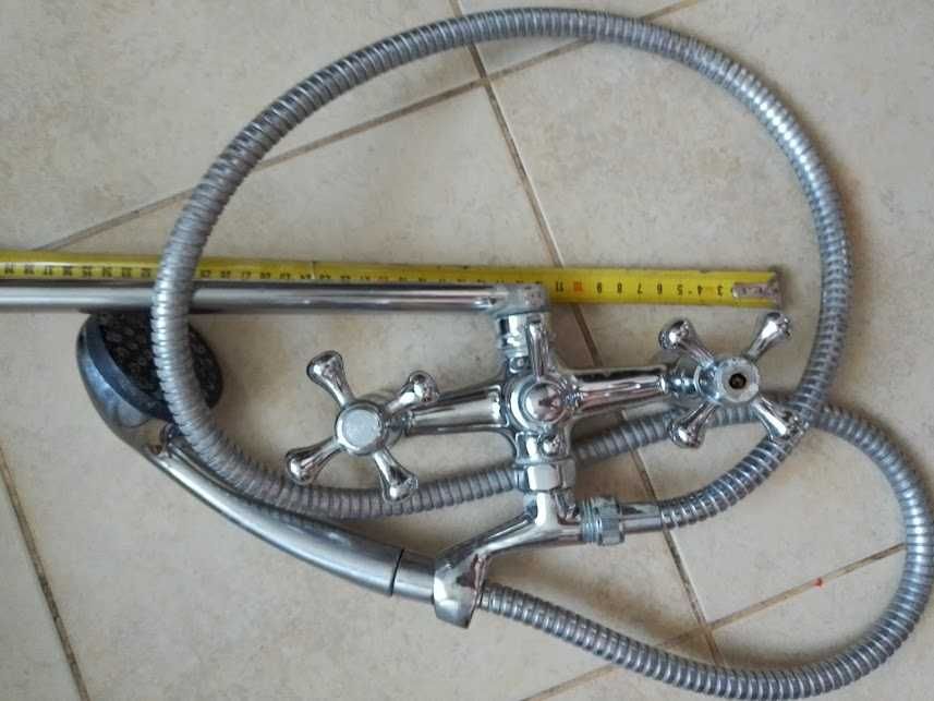 Кран, змішувач для ванни