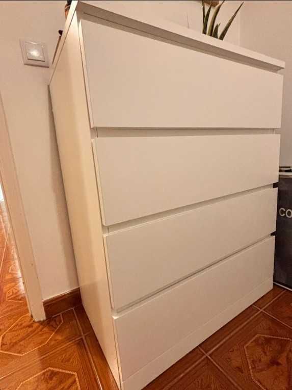 Cómoda Malm IKEA