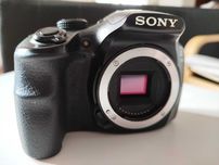 Sony a3000    20,1 MP