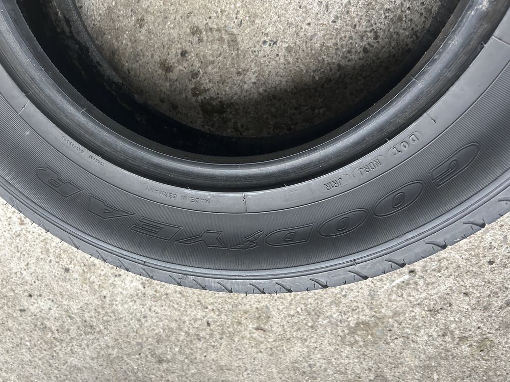 Opony letnie 235/60R17 Goodyear x2szt