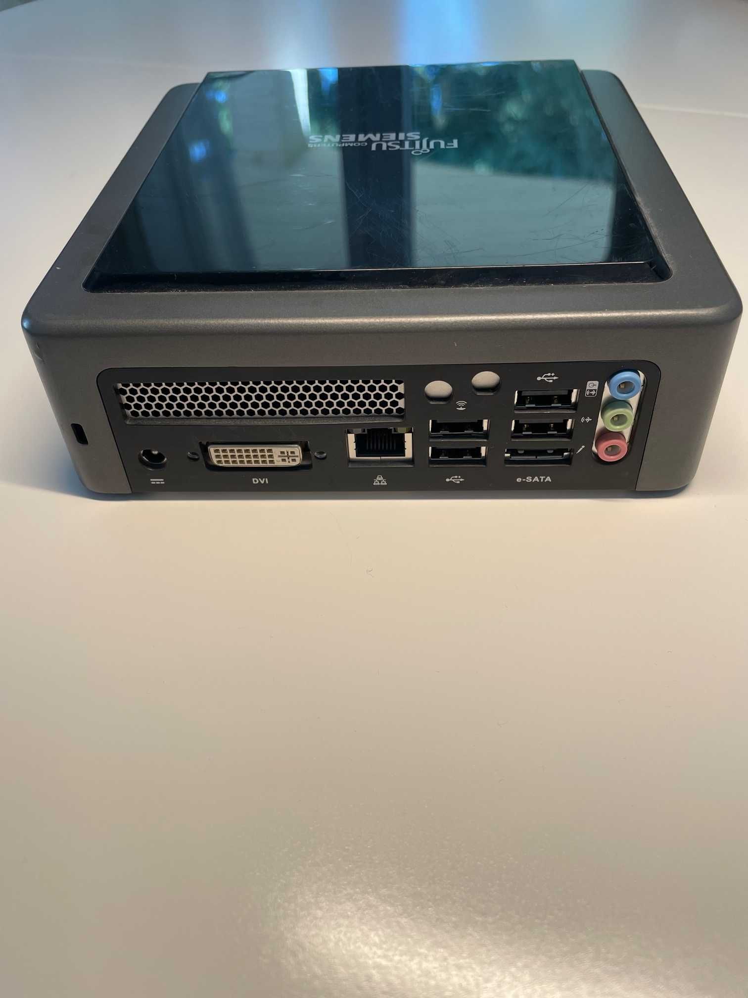 Komputer Fujitsu Siemens MPC-D1001