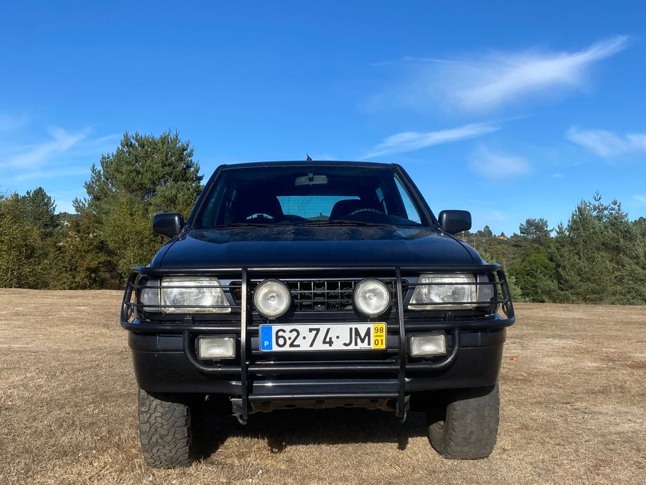 Opel frontera 2.5
