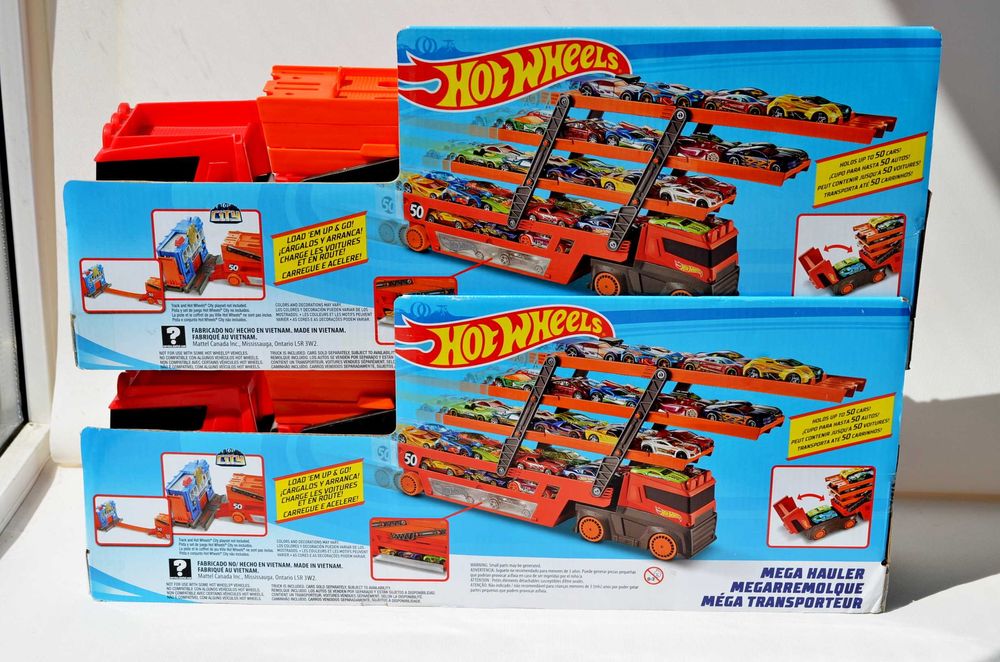 Автовоз hot wheels Mega Hauler на 50 машинок вантажівка транспортер